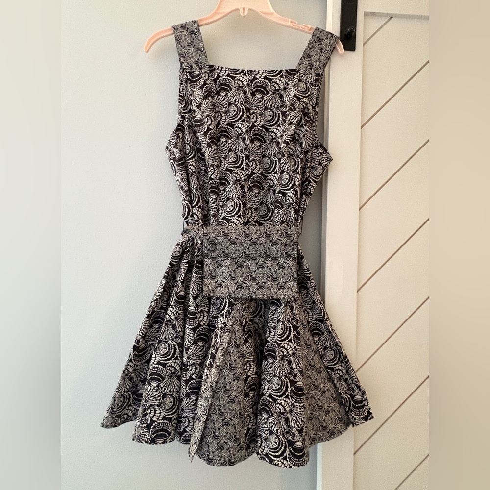 Banana Republic Monochrome Patterned Dress